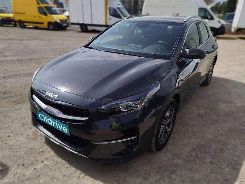 Usado Kia XCeed 120 CV (88 kW) 2022 Gris SUV