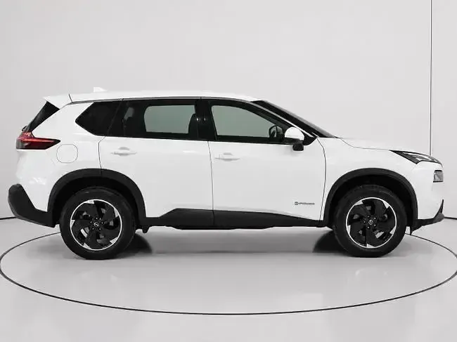 Usado Nissan X-Trail Acenta 213 CV (156 kW) 2025 Blanco SUV