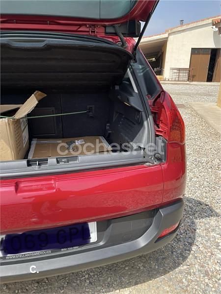 Usado Peugeot 3008 Premium 112 CV (82 kW) 2009 Granate Berlina