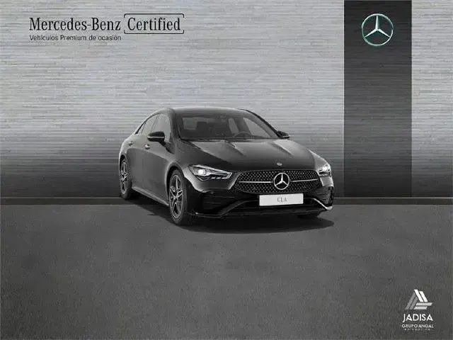 Usado Mercedes CLA250e 218 CV (160 kW) 2024 Negro cosmos Coupe