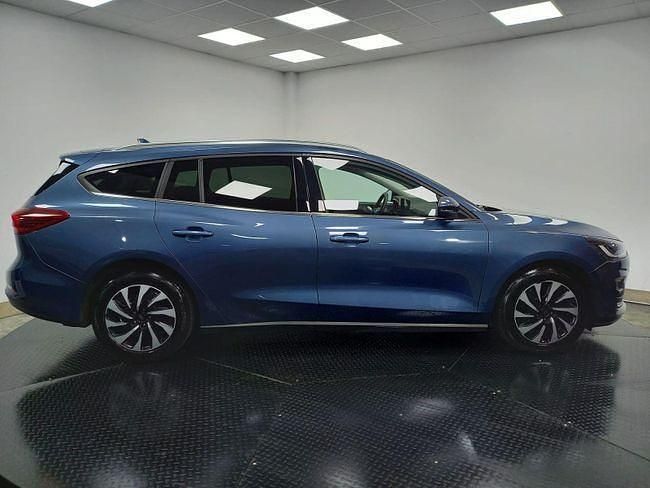 Usado Ford Focus Active 126 CV (92 kW) 2023 Azul Familiar