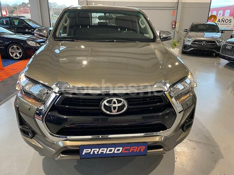 Nuevo Toyota HiLux 204 CV (150 kW) 2025 Beige Pickup/Camioneta