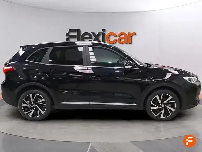 Usado MG ZS Luxury 197 CV (144 kW) 2025 Negro SUV