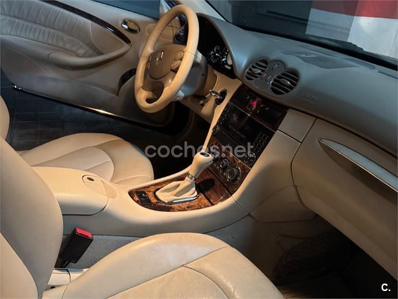 Usado Mercedes CLK320 Elegance 224 CV (164 kW) 2008 Negro Descapotable