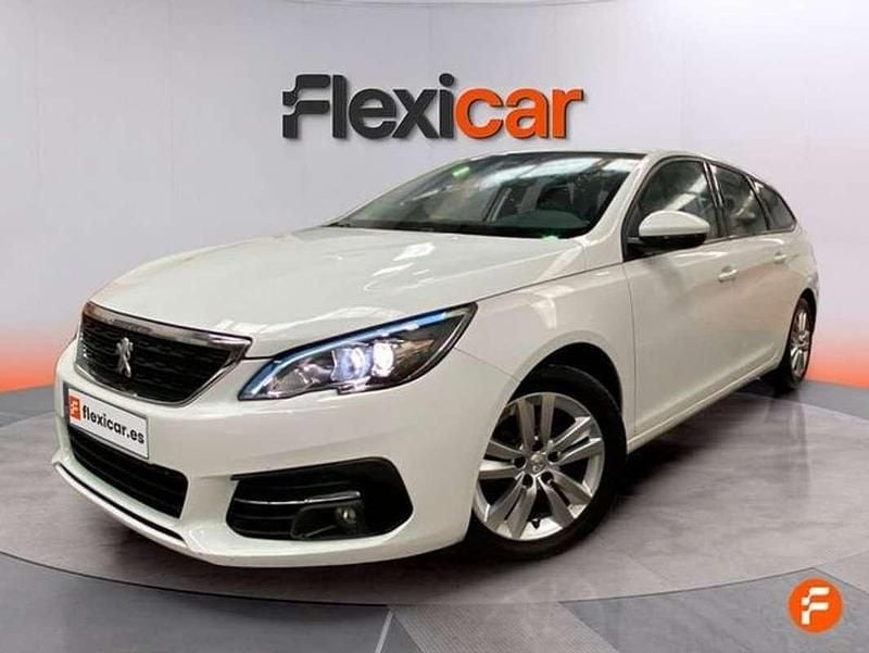 Usado Peugeot 308 SW Access 99 CV (72 kW) 2018 Blanco Familiar