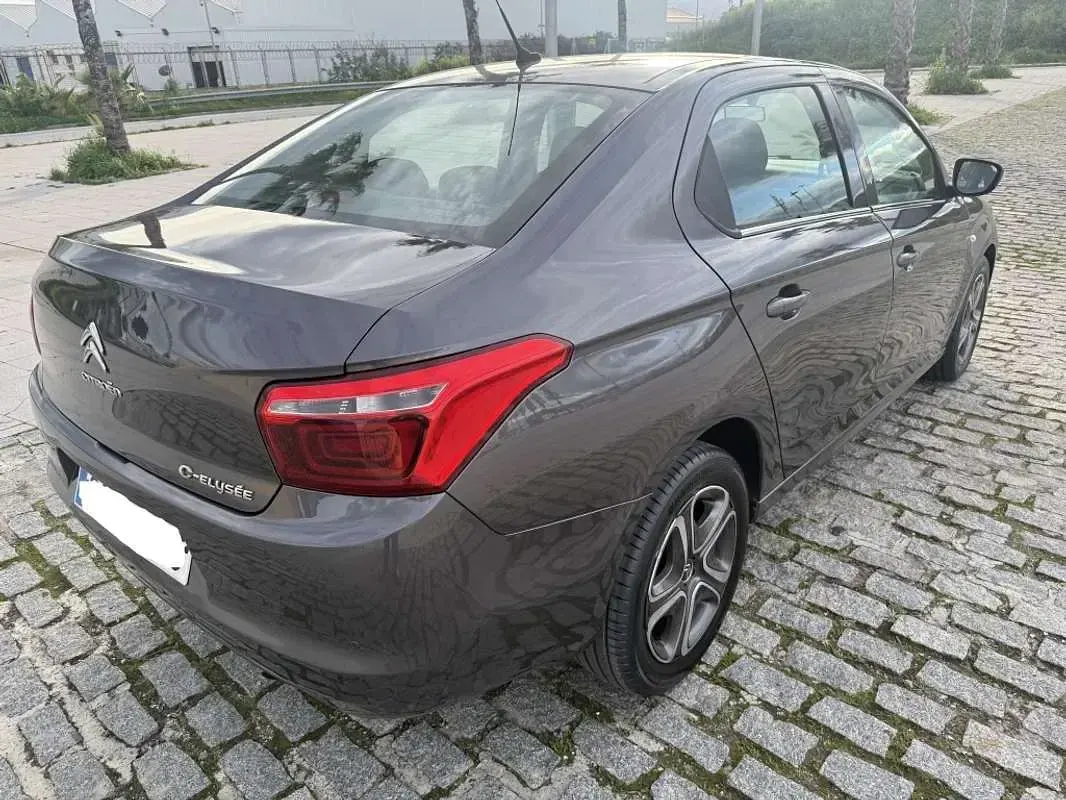 Usado Citroën C-Elysee I Shine 100 CV (73 kW) 2018 Gris Berlina