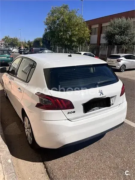 Usado Peugeot 308 Business-Line 100 CV (73 kW) 2018 Blanco Berlina