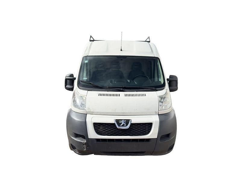 Usado Peugeot Boxer 101 CV (74 kW) 2011 Blanco Van