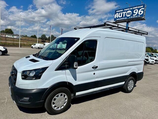 Usado Ford Transit Trend 130 CV (95 kW) 2022 Blanco Berlina