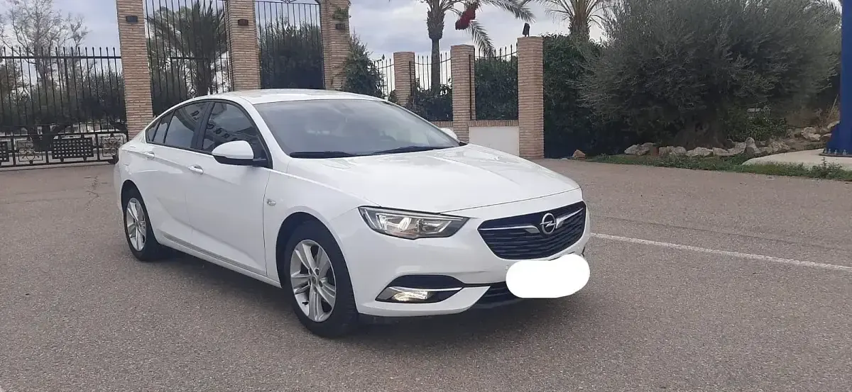 Usado Opel Insignia S 136 CV (100 kW) 2019 Blanco Berlina