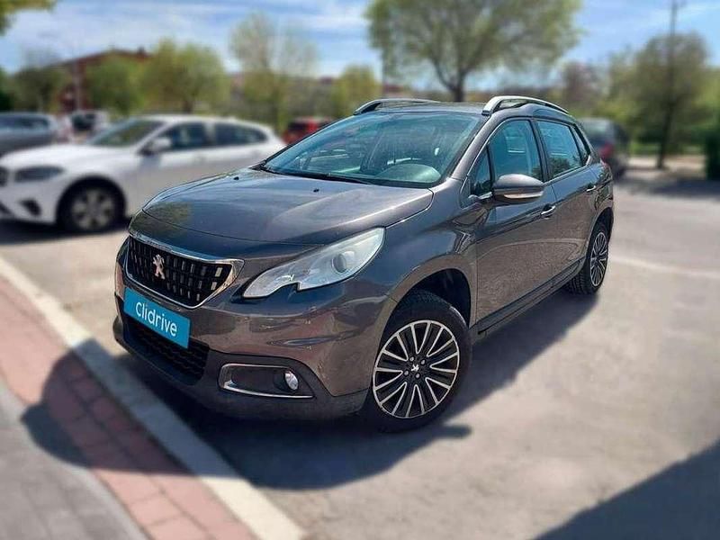 Usado Peugeot 2008 Active 99 CV (72 kW) 2016 Gris SUV