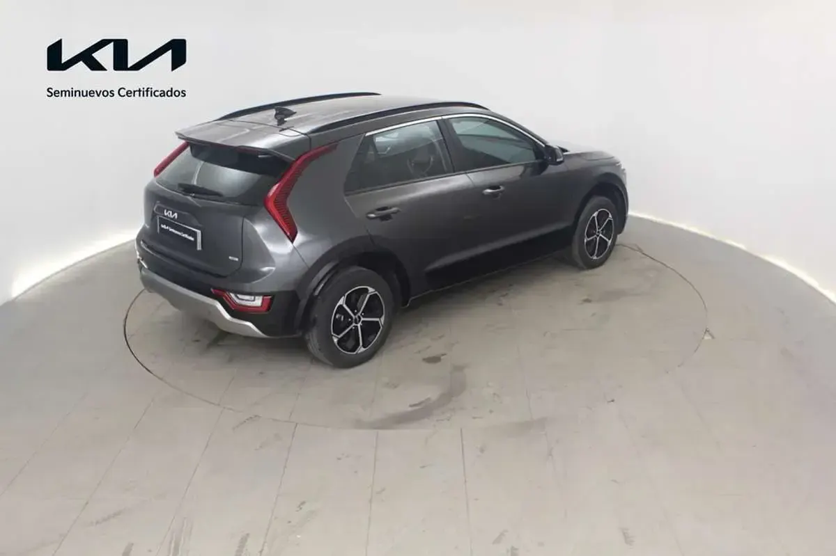 Usado Kia Niro 129 CV (94 kW) 2024 Negro SUV
