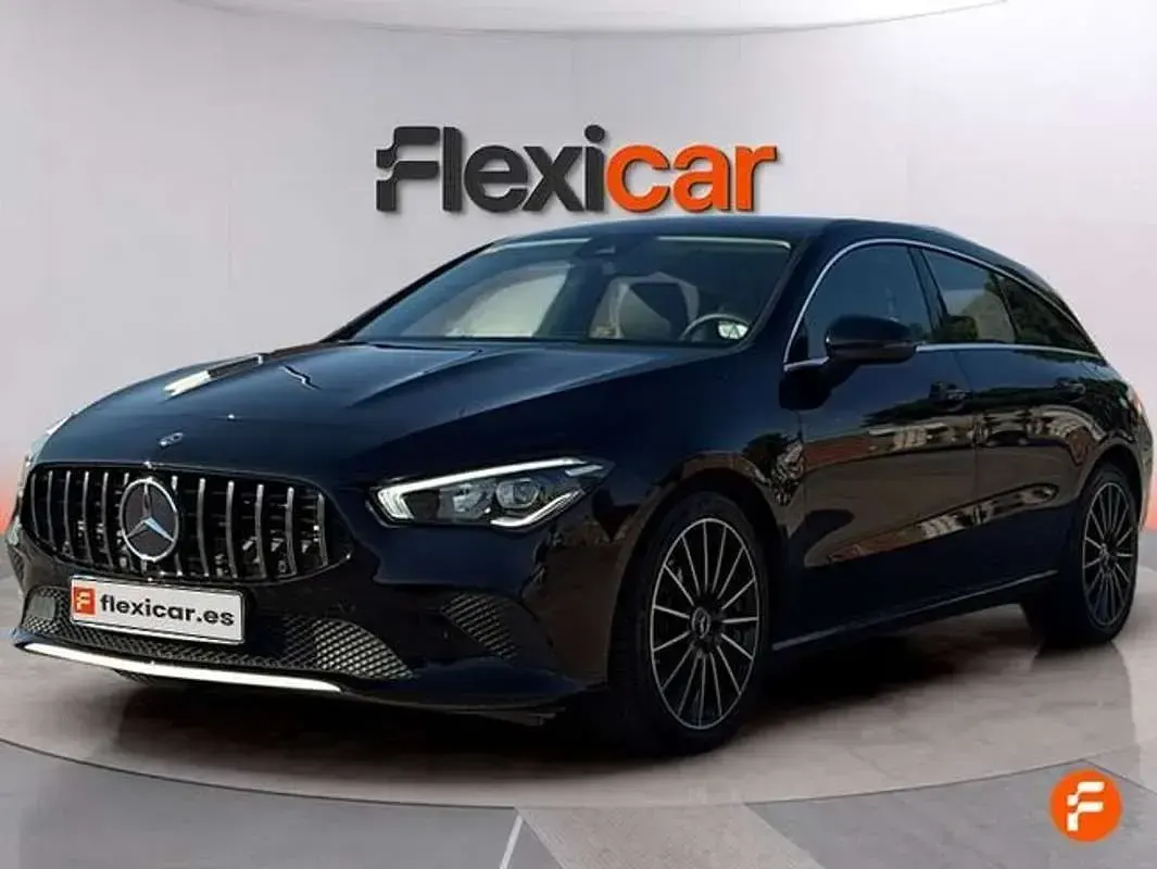 Usado Mercedes CLA180 136 CV (100 kW) 2020 Negro Coupe