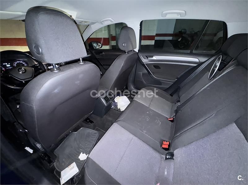 Usado VW Golf Sportsvan 110 CV (80 kW) 2015 Azul Monovolumen