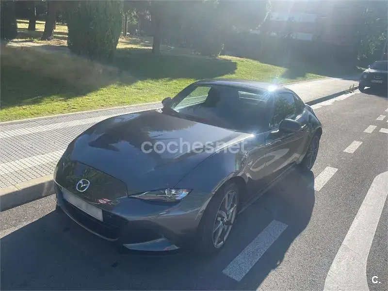 Usado Mazda MX5 Luxury 160 CV (117 kW) 2017 Gris / plata Descapotable