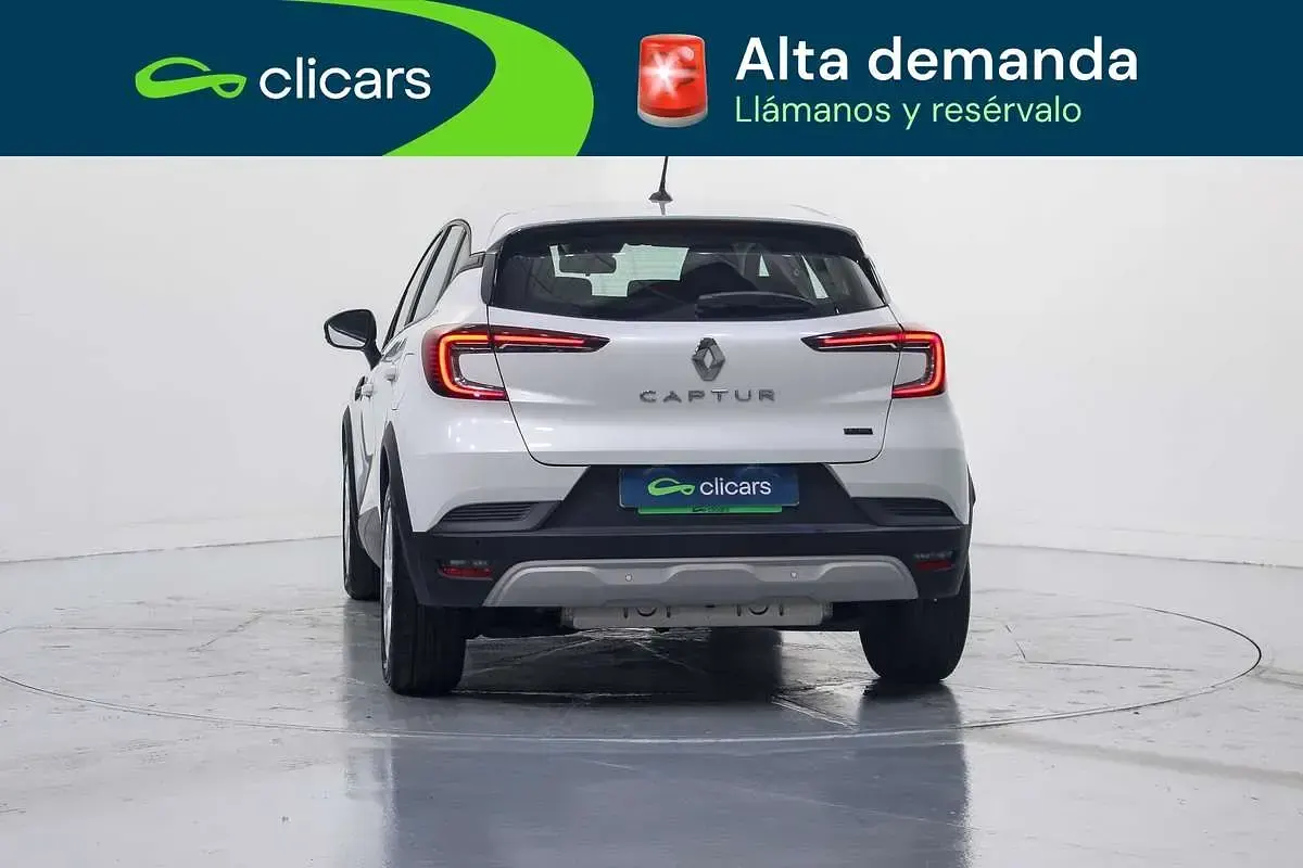 Usado Renault Captur Evolution 160 CV (117 kW) 2022 Blanco SUV