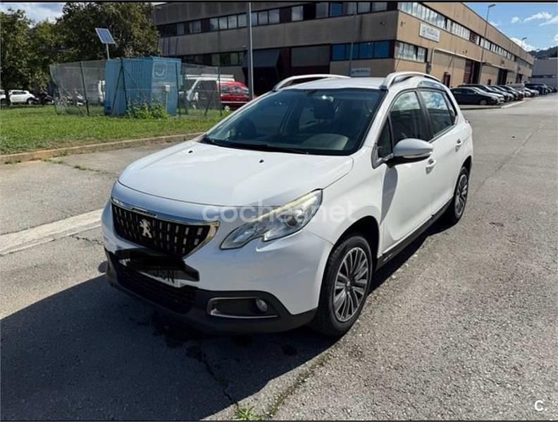 Blanco Usado 2016 Peugeot 2008 Active SUV | 6000 € (Precio justo) - Imagen 1/4