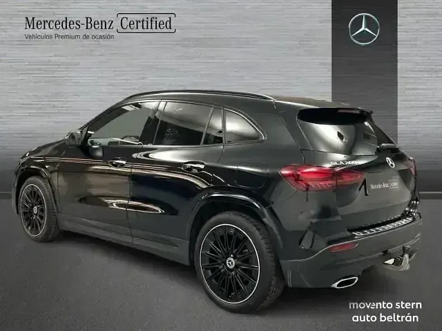 Usado Mercedes GLA200 150 CV (110 kW) 2025 Negro SUV