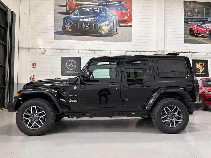 Usado Jeep Wrangler Unlimited Sahara 381 CV (280 kW) 2022 Negro SUV