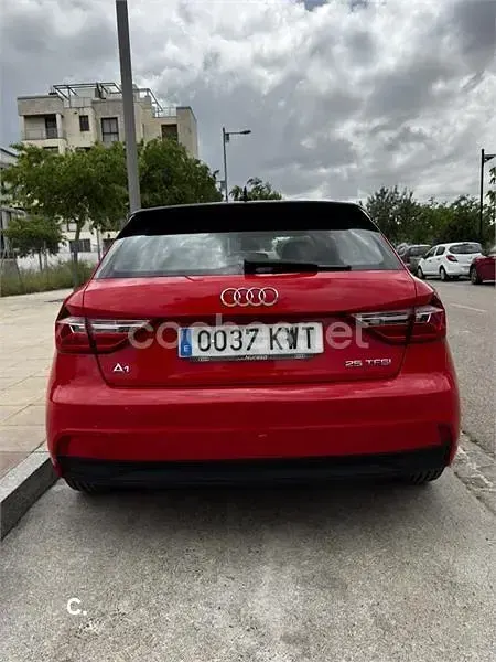 Usado Audi A1 Sportback 95 CV (69 kW) 2019 Rojo Utilitario
