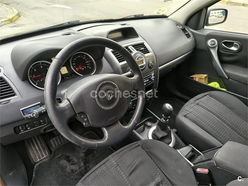 Usado Renault Mégane II Dynamique 130 CV (95 kW) 2007 Negro Berlina