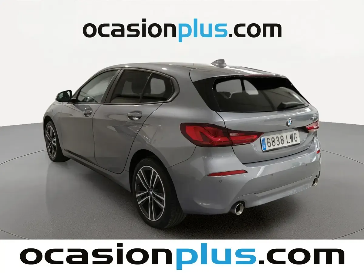 Usado BMW 118 150 CV (110 kW) 2022 Gris Utilitario