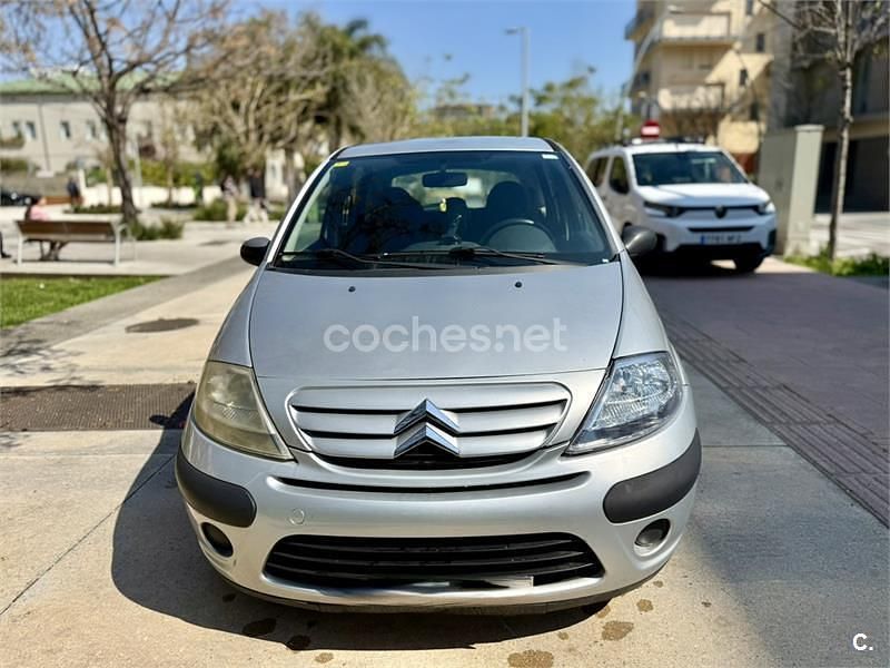 Usado Citroën C3 70 CV (51 kW) 2007 Gris / plata Berlina