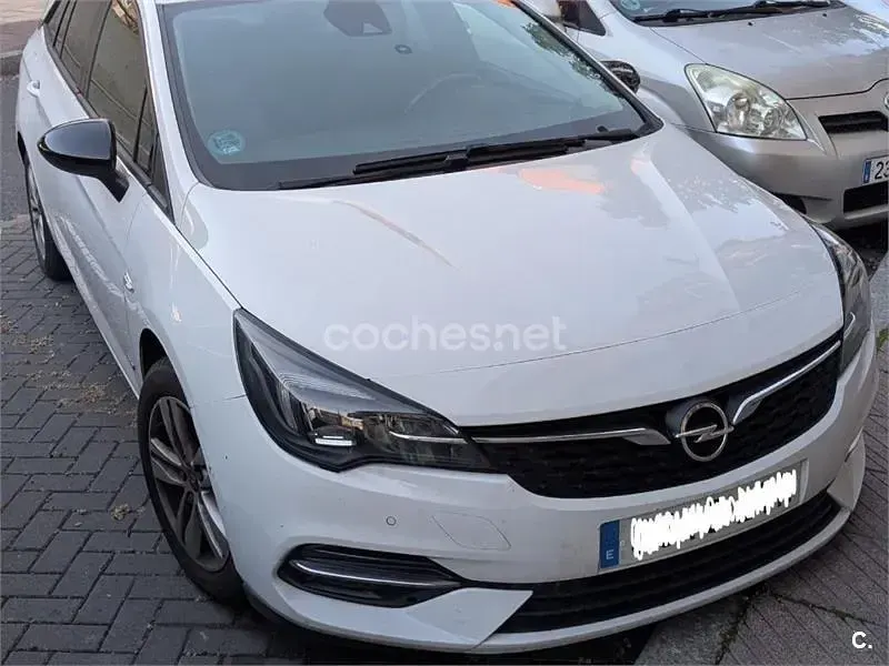 Usado Opel Astra Business Elegance 145 CV (106 kW) 2021 Blanco Familiar