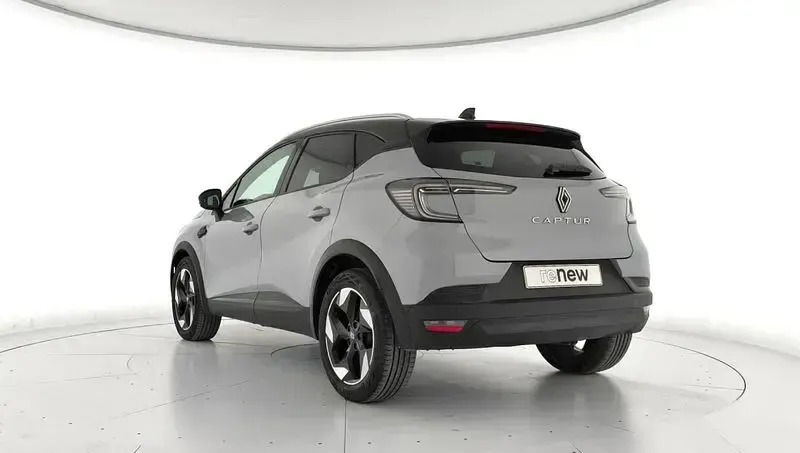 Occasion Renault Captur Techno 100 PK (73 kW) 2025 Grijs SUV