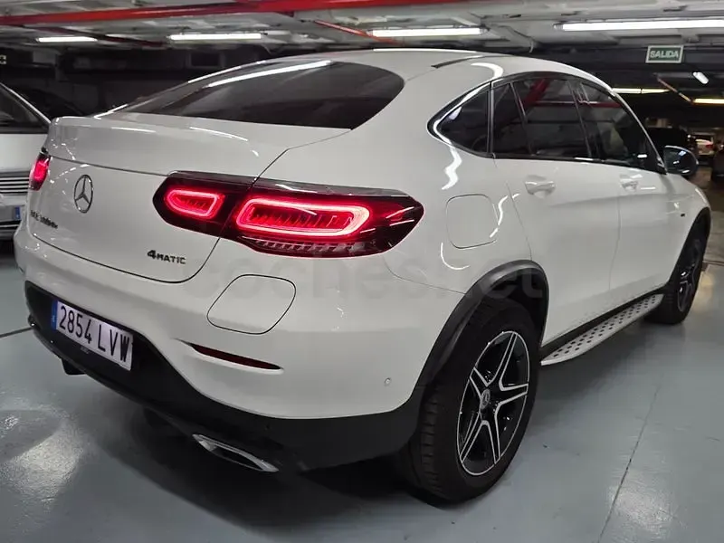 Usado Mercedes GLC300e 306 CV (225 kW) 2022 Blanco SUV
