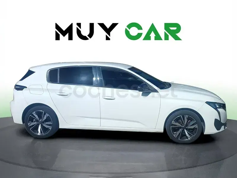 Usado Peugeot 308 Allure 131 CV (96 kW) 2022 Blanco Berlina
