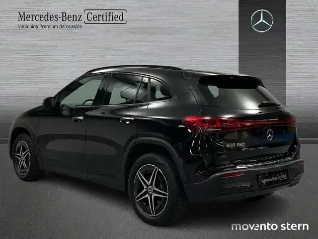 Usado Mercedes EQA250 139 kW (190 CV) 2021 Negro noche SUV