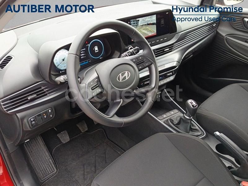 Nuevo Hyundai i20 100 CV (73 kW) 2025 Granate Berlina