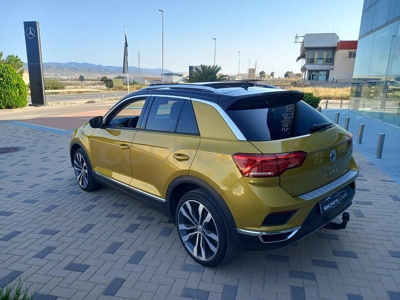 Usado VW T-Roc Sportline 150 CV (110 kW) 2018 Marrón SUV