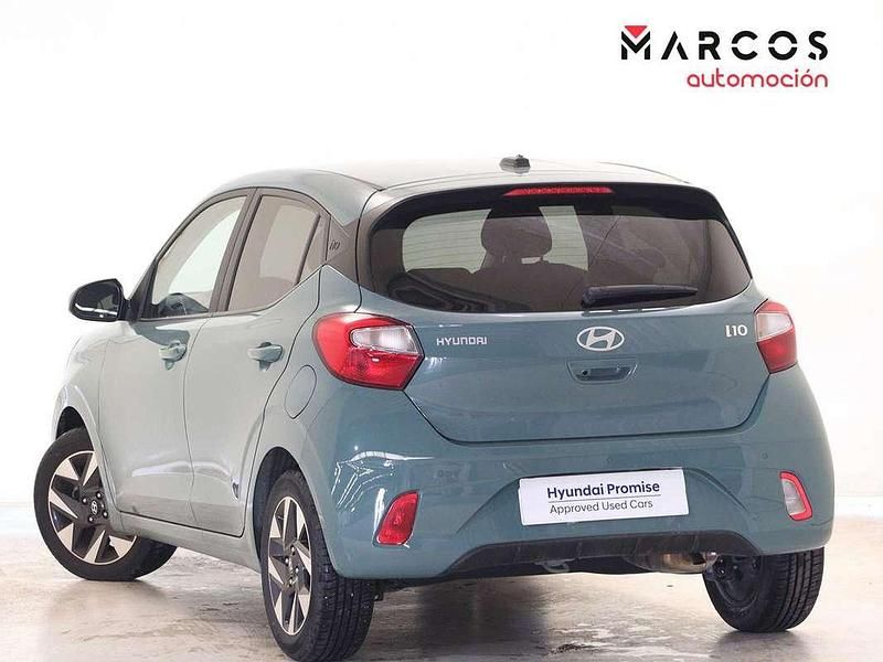 Usado Hyundai i10 64 CV (47 kW) 2025 Verde Utilitario