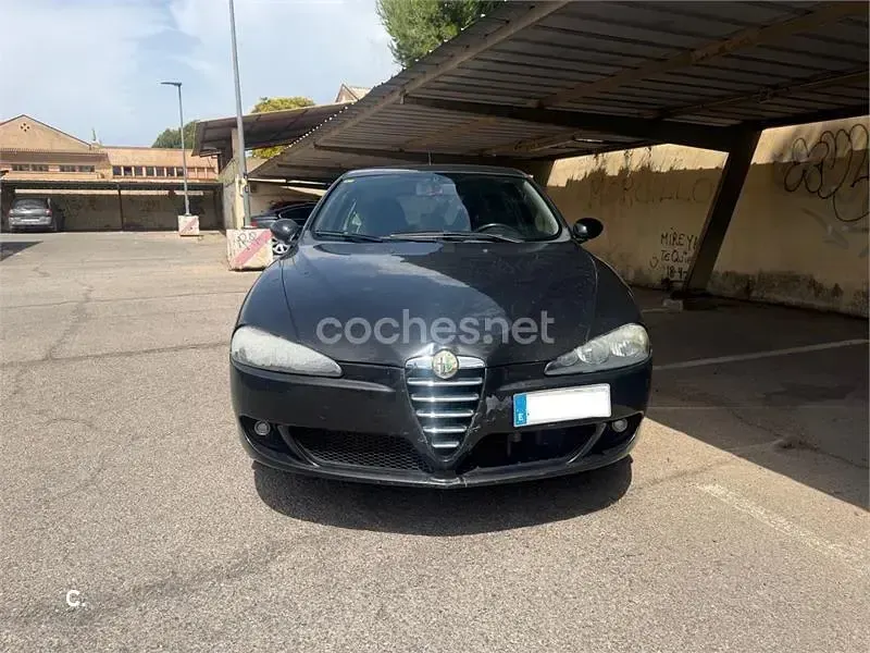 Usado Alfa Romeo 147 Impression 115 CV (84 kW) 2005 Negro Utilitario