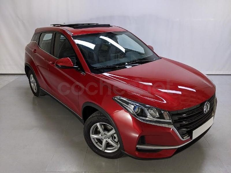 Usado DFSK 500 106 CV (77 kW) 2024 Rojo SUV