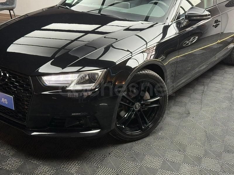 Usado Audi A4 Advanced Plus 190 CV (139 kW) 2019 Negro Familiar