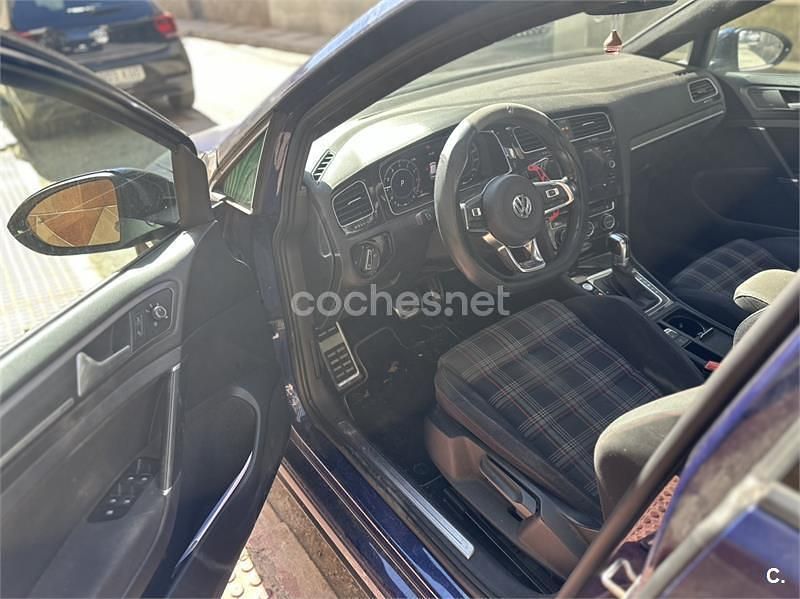Usado VW Golf VII GTI 245 CV (180 kW) 2019 Azul Berlina