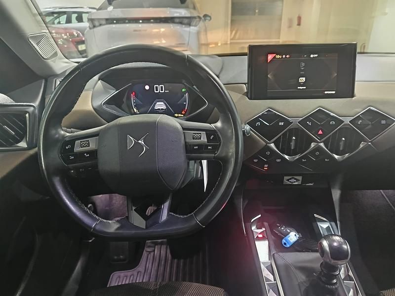 Blanco Usado 2019 DS Automobiles DS3 Crossback So Chic SUV | 13.900 € - Imagen 1/4