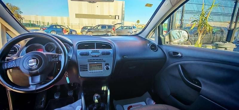 Usado Seat Altea XL 105 CV (77 kW) 2007 Azul Monovolumen