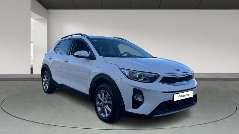Usado Kia Stonic 84 CV (61 kW) 2017 Blanco SUV