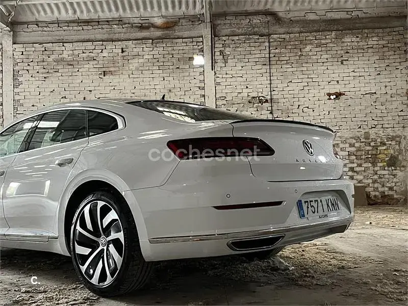 Usado VW Arteon R-line 150 CV (110 kW) 2018 Blanco Utilitario