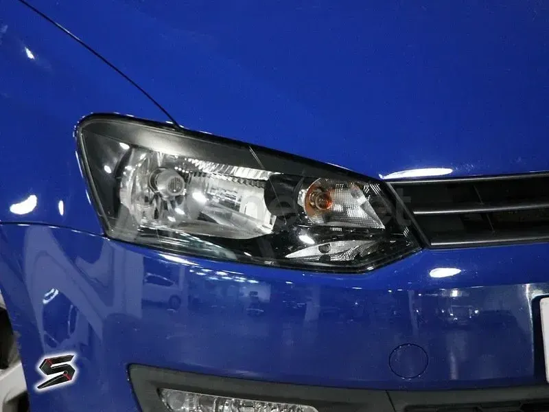 Usado VW Polo Advance 90 CV (66 kW) 2012 Azul Utilitario