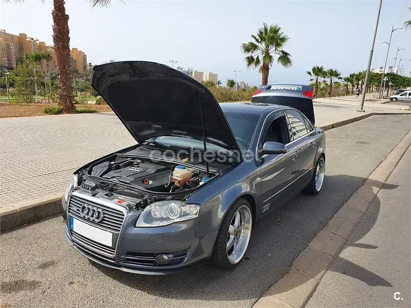 Usado Audi A4 140 CV (102 kW) 2007 Gris / plata Berlina