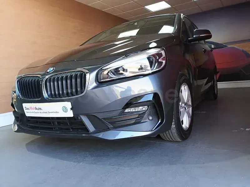 Usado BMW 216 Active Tourer 116 HP (85 kW) 2020 Cinzento Monovolume