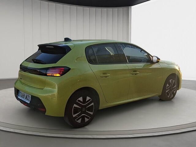 Usado Peugeot 208 Allure 100 CV (73 kW) 2025 Amarillo Utilitario