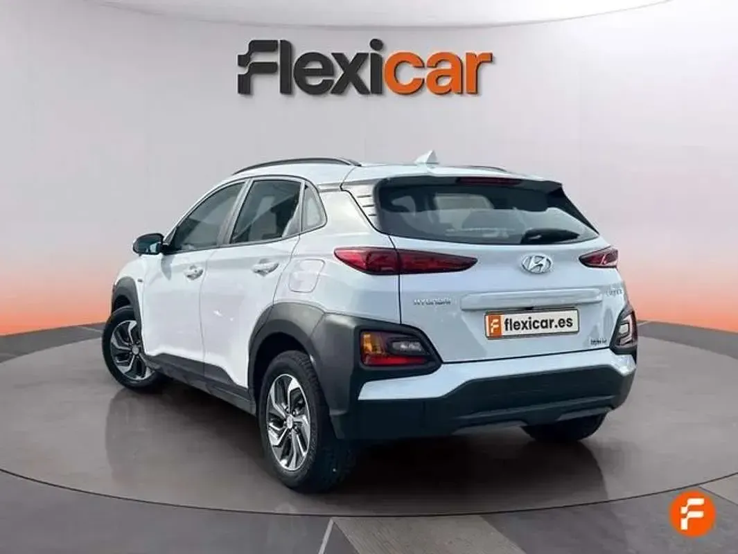 Gebraucht Hyundai Kona 141 PS (103 kW) 2020 Weiß SUV