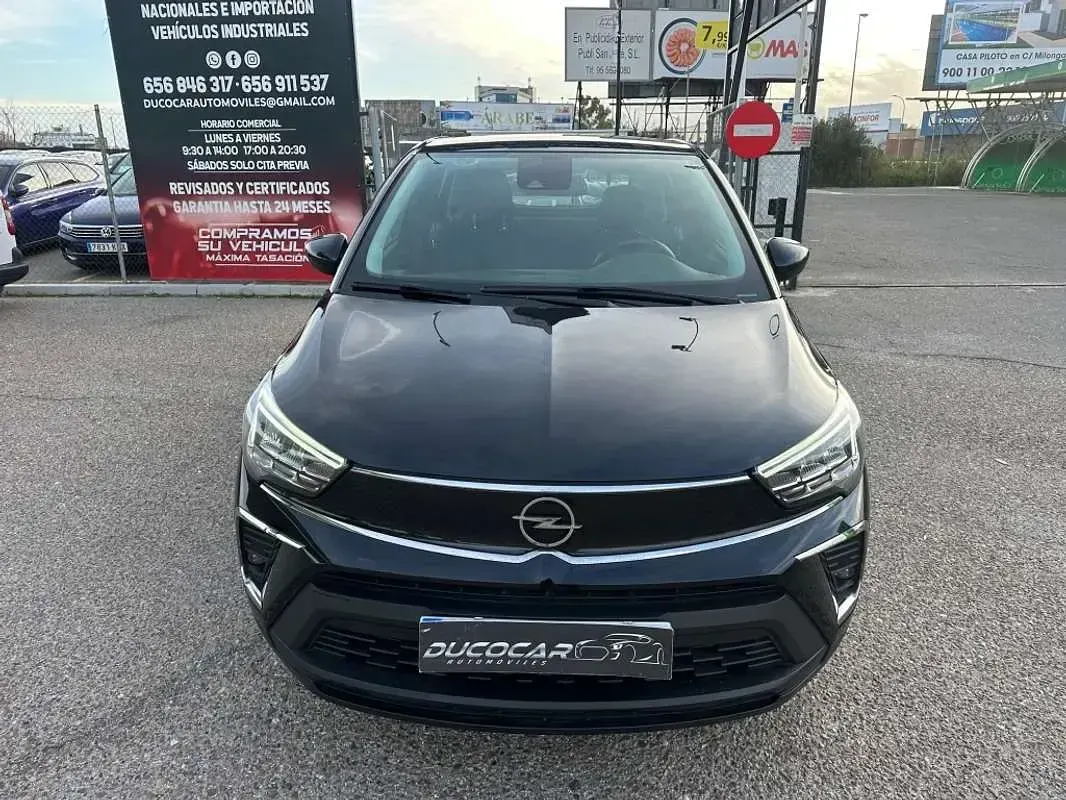 Usado Opel Crossland Edition 110 CV (80 kW) 2022 Negro SUV