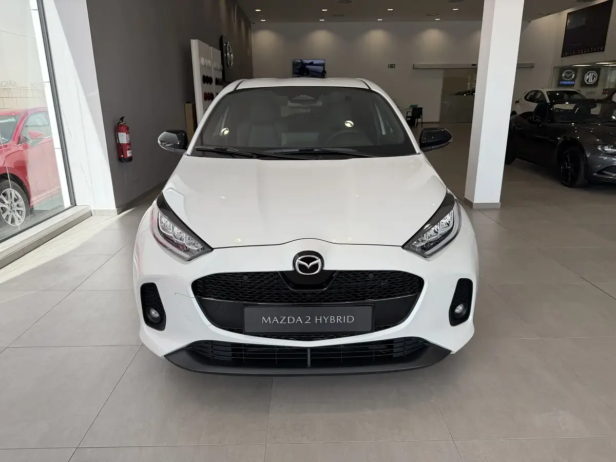 Nuevo Mazda 2 Homura-Line 116 CV (85 kW) 2025 Blanco Utilitario